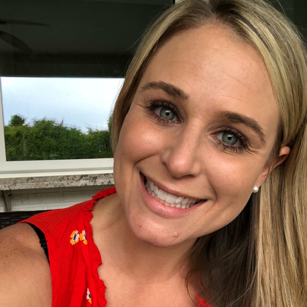 Meet your Posher, Carrie